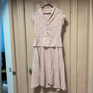 Vintage Pink ditzy floral pattern peplum full skirt Midi Dress